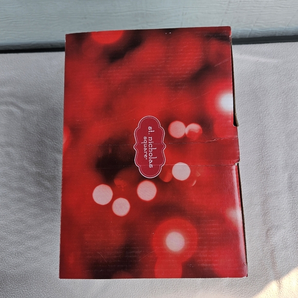 St Nicholas Square Victorian Tree Plaza Ice Skating Rink Christmas Villa… - Picture 5 of 6